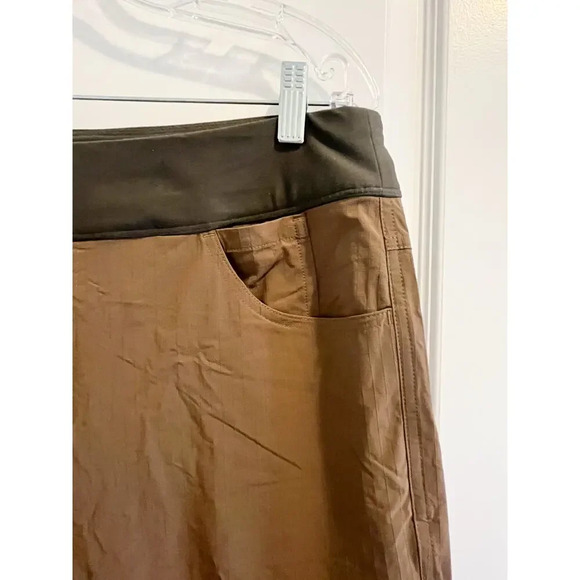 REI Trekking Pant SZ 12 - Picture 4 of 10